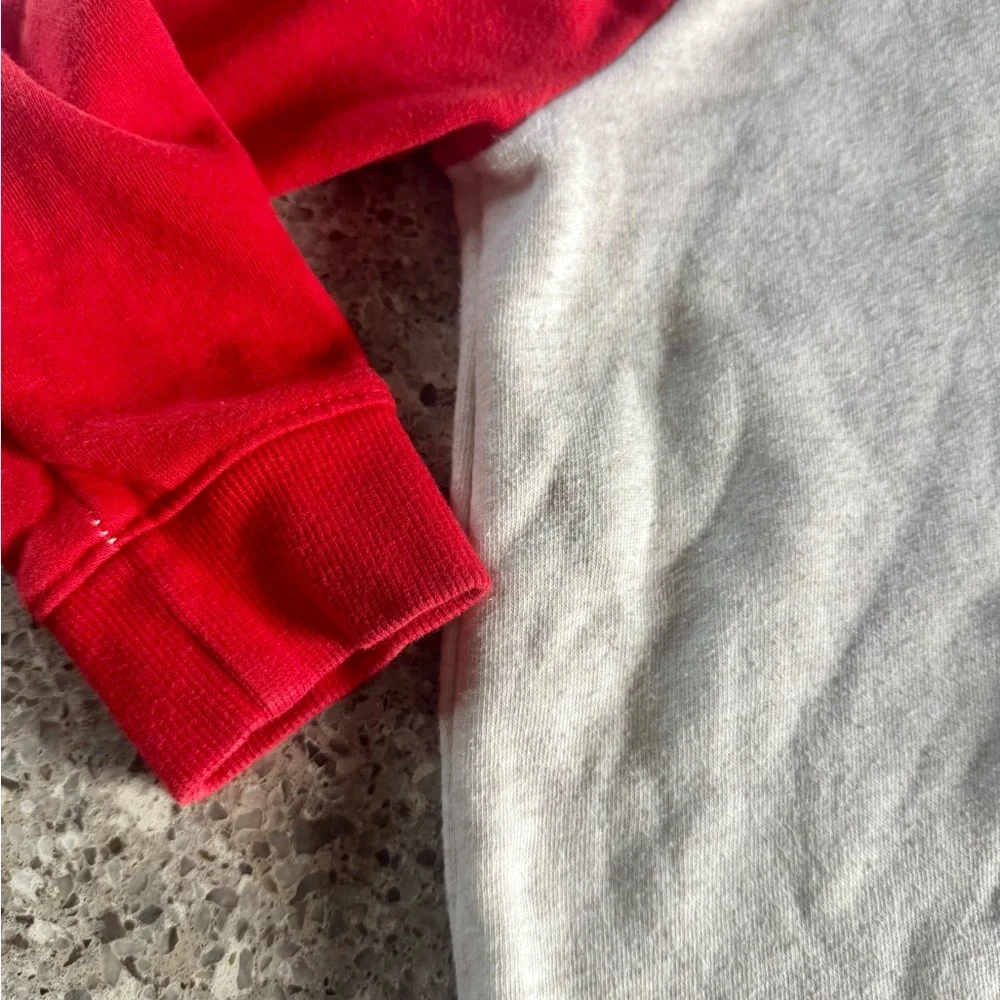 Cat & Jack l Red & Cream l Color Block l Crewneck l Sweatshirt l Size: 4T